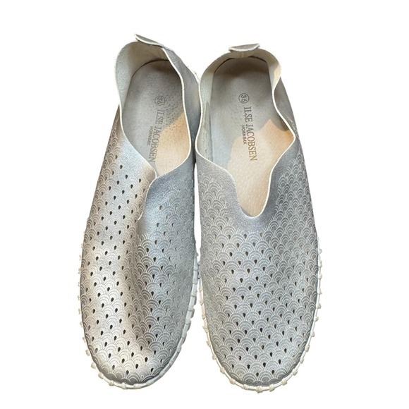 Ilse Jacobsen Shoes - Ilse Jacobsen Shoes Womens‎ Size 5 Silver Perforated Slip Flats Comfort Casual